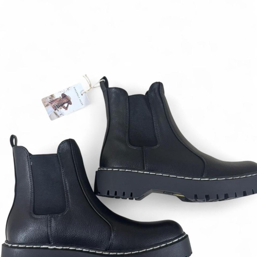 NWT Black Leather Chunky Boots